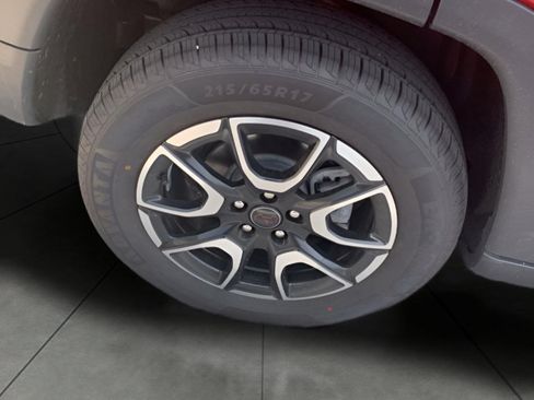 Used 2025 Jeep Compass Trailhawk AWD/4WD image 24