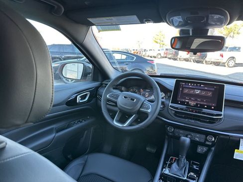 New 2026 Jeep Compass Latitude image 50