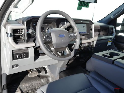 New 2025 Ford F450 XL image 4