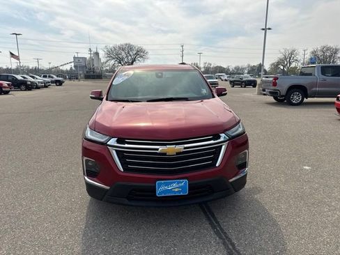 Used 2023 Chevrolet Traverse LT w/ LPO, Floor Liner Package AWD/4WD image 2