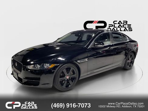 Used 2019 Jaguar XE Prestige RWD image 3