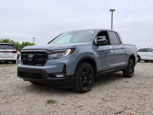 New 2026 Honda Ridgeline Black Edition image 3
