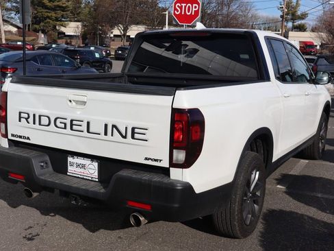 Used 2024 Honda Ridgeline Sport image 6