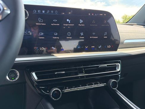 New 2026 Chevrolet Traverse LT w/ Driver Confidence Package AWD/4WD image 28