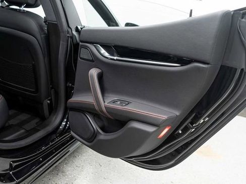 Used 2022 Maserati Ghibli Modena Q4 image 27