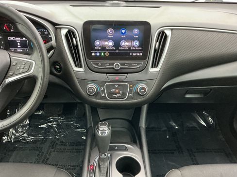 Used 2019 Chevrolet Malibu LS FWD image 27