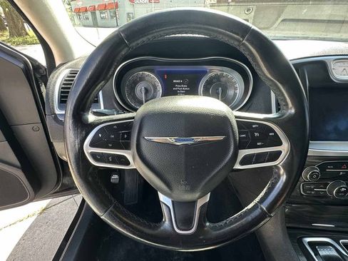 Used 2019 Chrysler 300 Touring w/ Sport Appearance Package RWD image 14