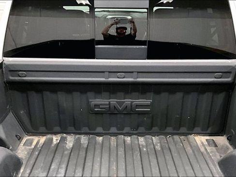 Used 2021 GMC Sierra 1500 SLT w/ SLT Premium Package AWD/4WD image 31