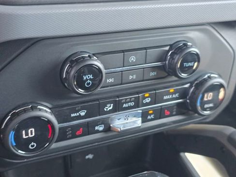 Used 2023 Ford Bronco Big Bend w/ Sasquatch Package image 20