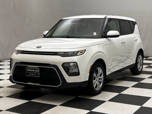 Used 2020 Kia Soul LX FWD image 4