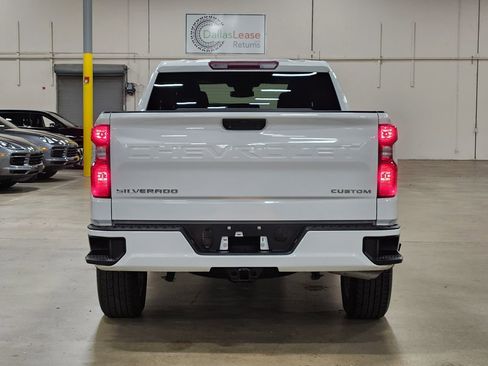 Used 2022 Chevrolet Silverado 1500 Custom image 10
