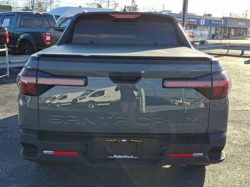 Used 2023 Hyundai Santa Cruz SEL Premium image 5