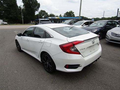 Used 2019 Honda Civic Sport image 5