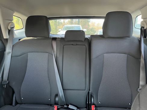 Used 2025 Kia Sportage LX image 37