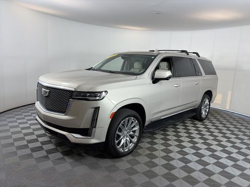 Used 2023 Cadillac Escalade ESV Premium Luxury Platinum w/ LPO, Radiant Package AWD/4WD image 2