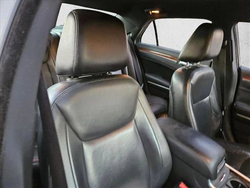 Used 2014 Chrysler 300 image 20