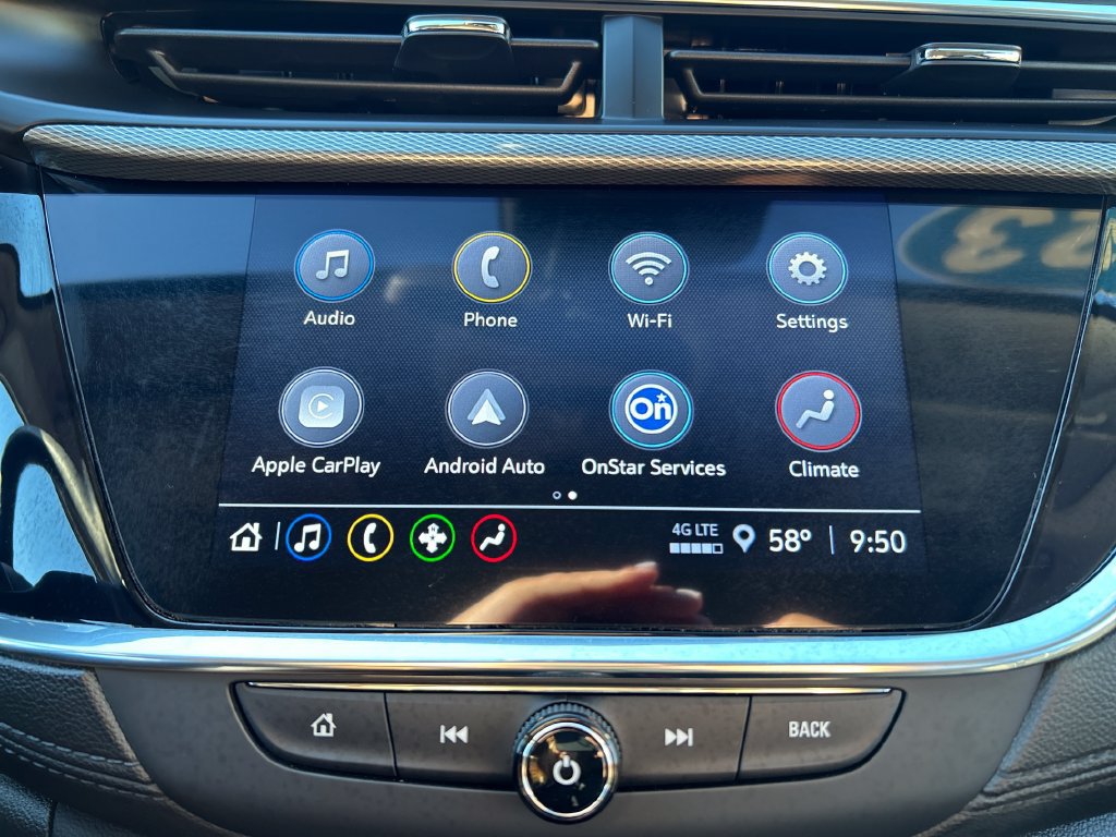 Used 2023 Buick Encore GX Select w/ Sport Touring Package FWD image 25