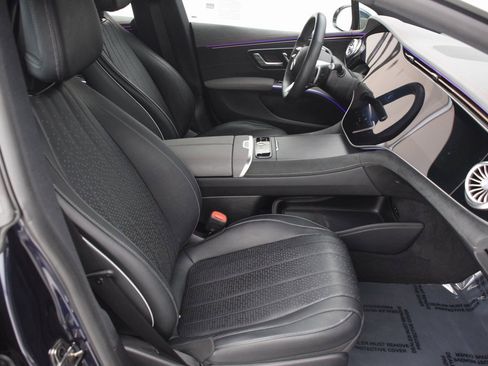 Used 2022 Mercedes-Benz EQS 580 EQS 580 image 15