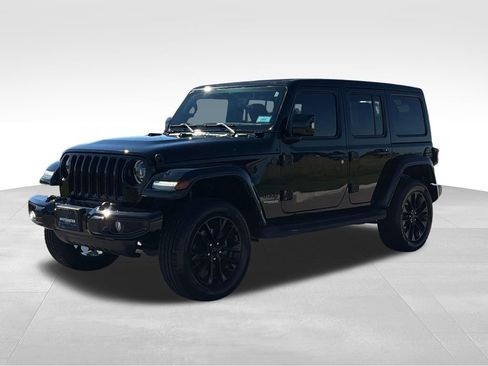 Used 2022 Jeep Wrangler Unlimited Sahara AWD/4WD image 2