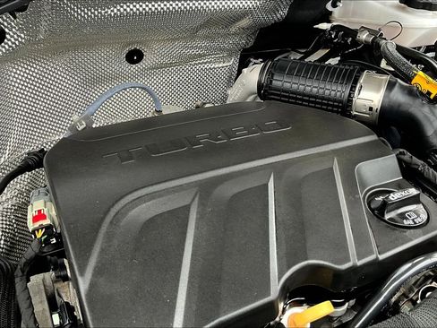 Used 2022 Buick Encore GX Select image 42