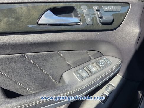 Used 2016 Mercedes-Benz GL 550 4MATIC image 31