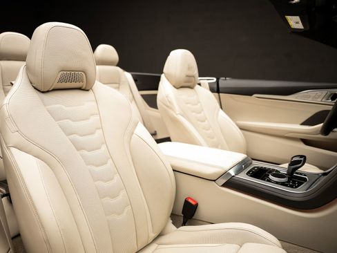 Used 2023 BMW 840i Convertible w/ Comfort Seating Package RWD image 65