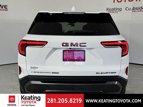 Used 2026 GMC Terrain Elevation image 6