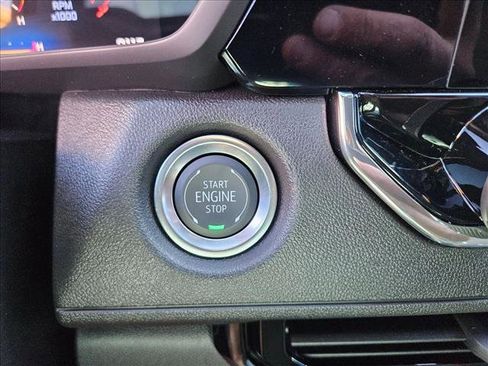 Certified 2025 Chevrolet Colorado W/T w/ WT Custom Package image 18