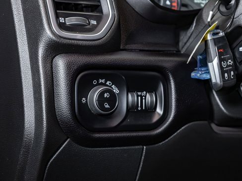 Used 2024 RAM 2500 Laramie w/ Night Edition image 19