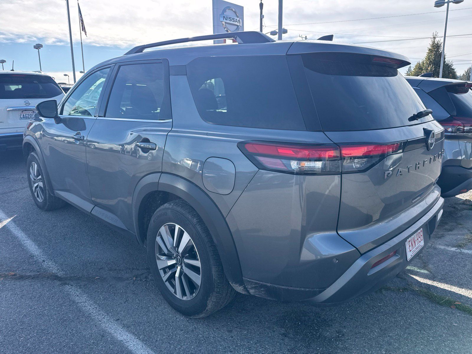 Certified 2026 Nissan Pathfinder SL AWD/4WD image 11