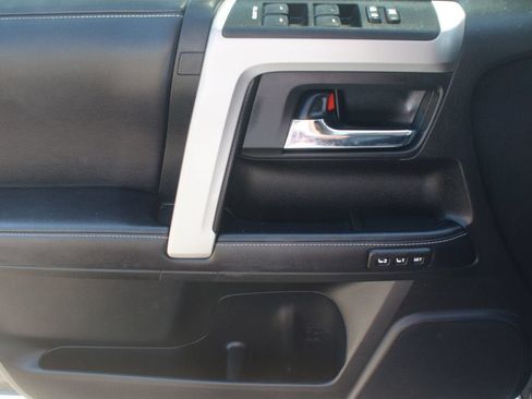 Used 2019 Toyota 4Runner Limited RWD image 30