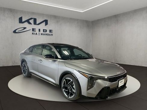 New 2026 Kia K4 GT-Line FWD image 3