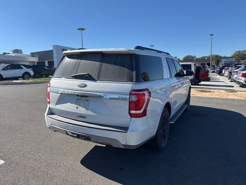 Used 2021 Ford Expedition Max XLT image 4