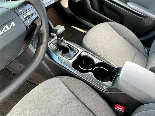 Used 2025 Kia K4 FWD image 11