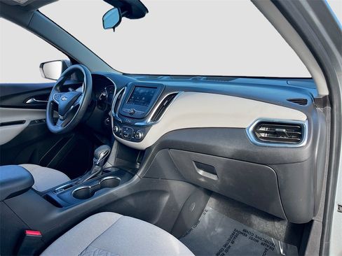 Used 2023 Chevrolet Equinox LT image 26