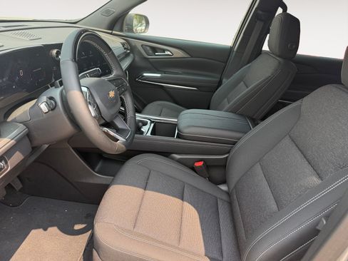 New 2026 Chevrolet Traverse LT w/ Enhanced Driving Package FWD image 9