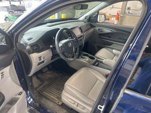Used 2022 Honda Ridgeline RTL-E image 3