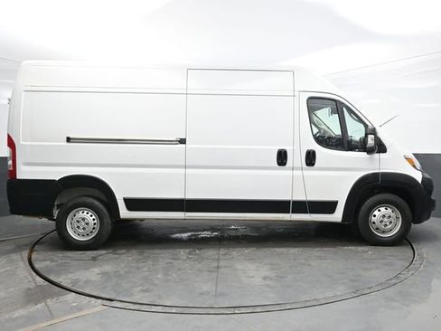 Used 2023 RAM ProMaster 2500 FWD image 8