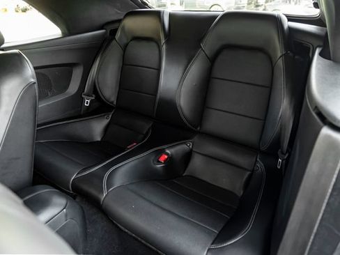 Used 2019 Ford Mustang Premium RWD image 26