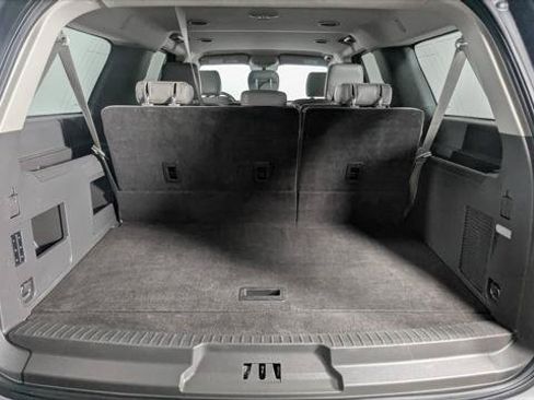Used 2018 Ford Expedition Max XLT w/ Equipment Group 202A RWD image 19