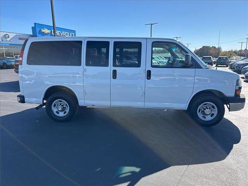 Used 2016 Chevrolet Express 2500 LT w/ LT Preferred Equipment Group image 5