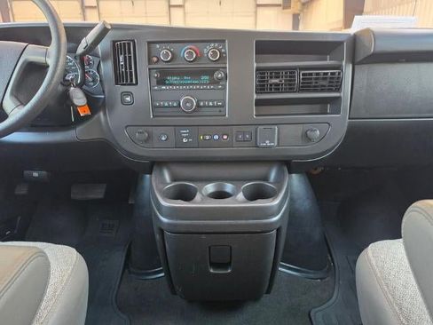 Used 2025 Chevrolet Express 3500 LT w/ LT Preferred Equipment Group RWD image 18