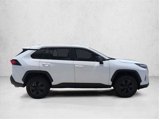 Used 2023 Toyota RAV4 LE FWD video 4