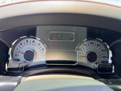 Used 2011 Ford Expedition EL XLT RWD image 30