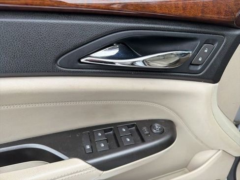 Used 2012 Cadillac SRX Luxury image 11