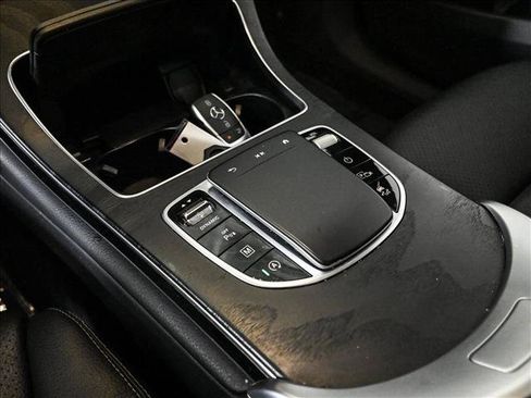 Used 2022 Mercedes-Benz GLC 300 4MATIC Coupe image 13