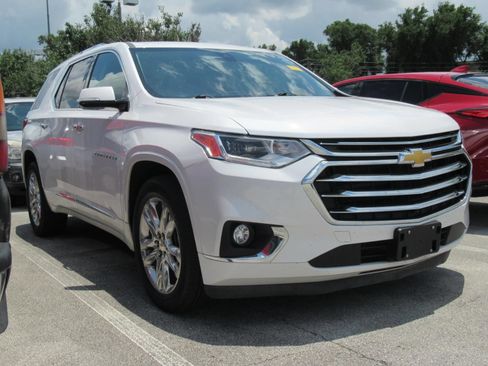 Used 2019 Chevrolet Traverse High Country AWD/4WD image 1