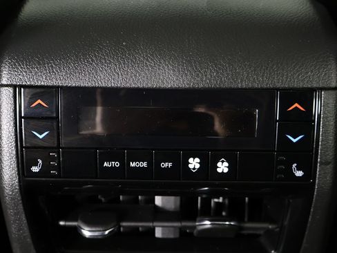 Used 2024 Jeep Grand Cherokee L Overland w/ Advanced Protech Group III AWD/4WD image 65