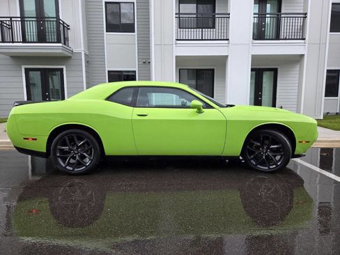 Used 2023 Dodge Challenger SXT w/ Blacktop Package image 5