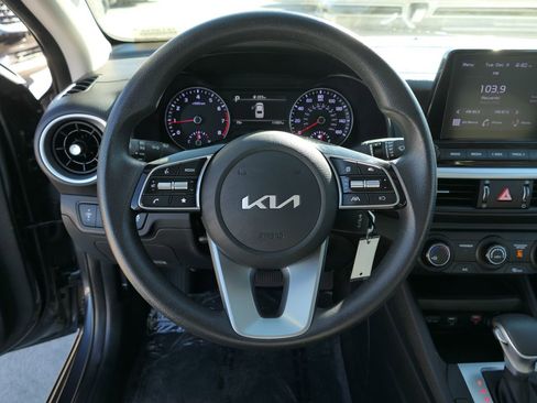 Used 2024 Kia Forte LXS image 18